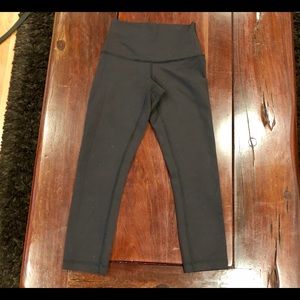 Lululemon capris leggings
